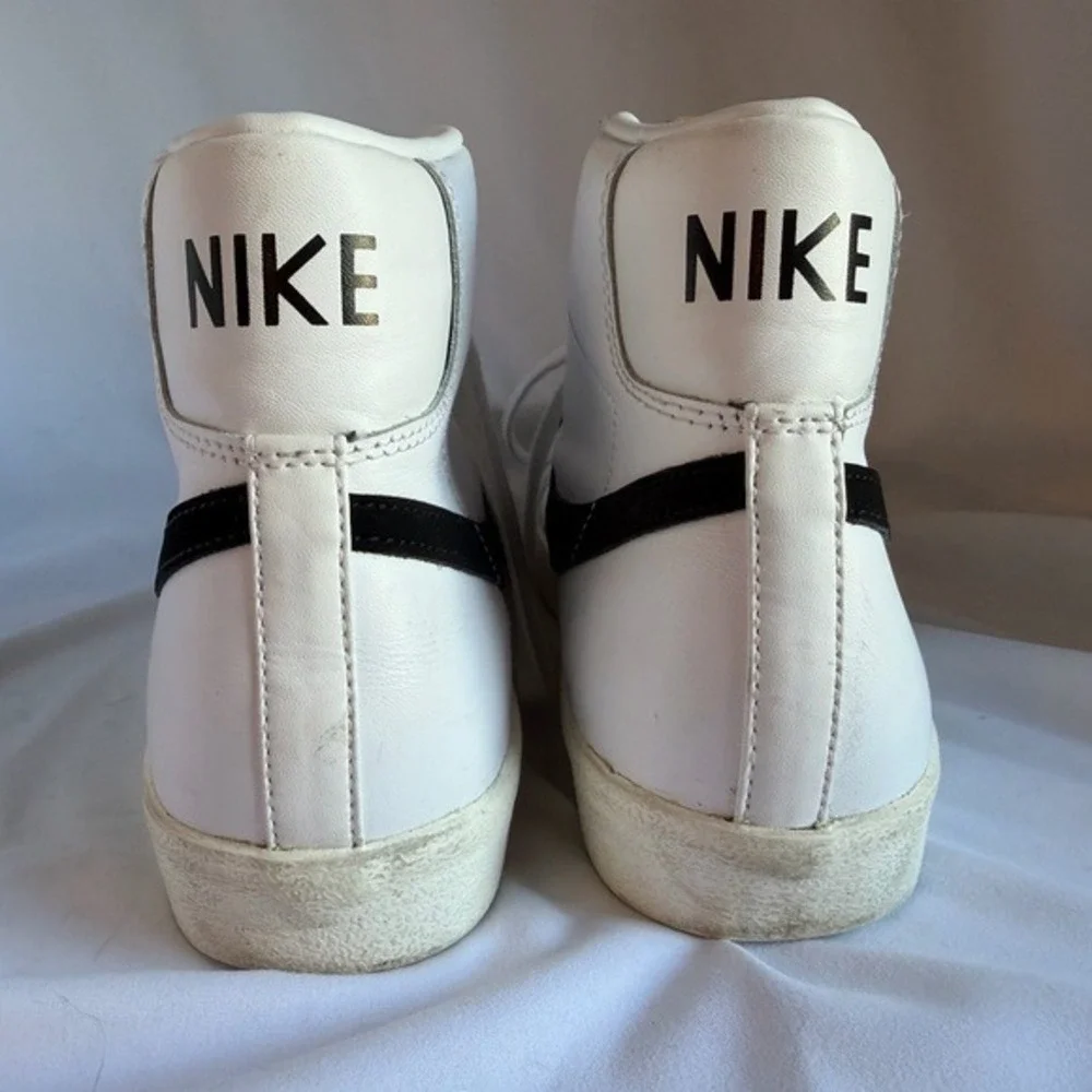 Nike Blazer Mid '77 White Black Men's 10.5 Vintage Style Sneakers - Picture 6 of 8